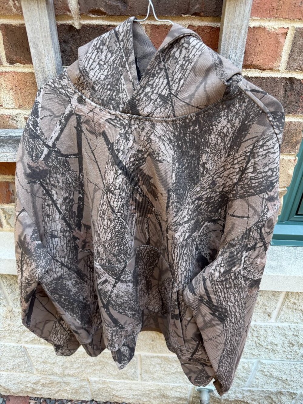 Abercrombie YPB Neo Knit Max Camouflage Brown Popover Sweatshirt Large